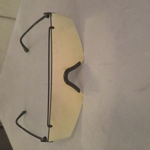 QUAY TRANSCEND SUNGLASSES